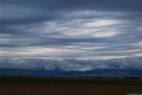 All About Stratus Clouds