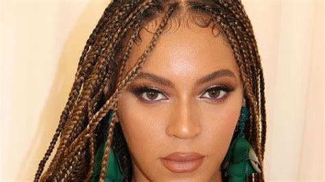Did you hear about beyonce box braids? 10 Celebrity-Inspired Ways To Rock Knotless Box Braids ...