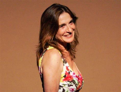 Lina sastri attrice|cantante|autrice|regista per contatti: Lina Sastri 60