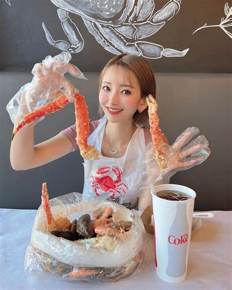 Shioriさんのインスタグラム写真 Shioriinstagram「🦀🦀🦀 にんにくたっぷり、ピリ辛で 美味しすぎたあぁぁぁぁ🥹🌺 ️ ️ ここのロブスター美味しいから 絶対行って🦞