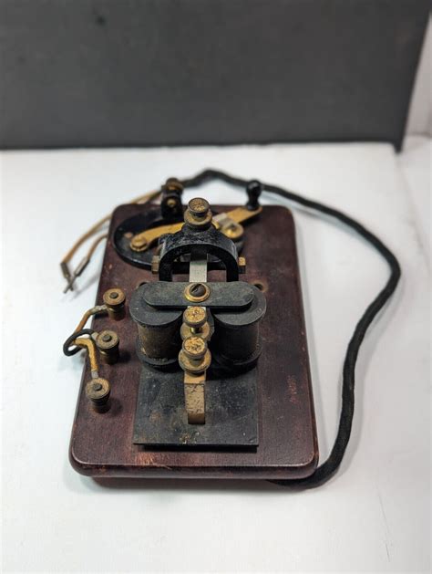 Vintage Signal Electric Telegraph Key And Sounder 4 Ohms Menominee