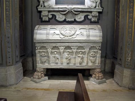 sarcofago di san barbazio duomo di ravenna la seconda metà del v secolo proveniente dall