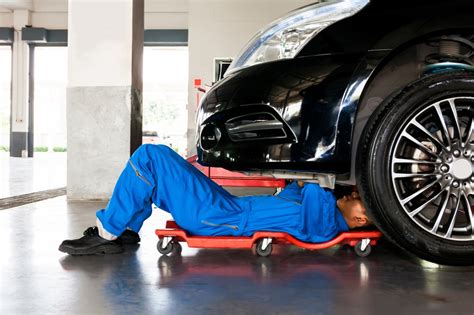 4 Benefits Of Keeping Up With Regular Auto Repair Services