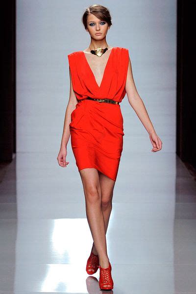Emanuel Ungaro Spring 2012 Ready To Wear Fashion Show Fashion