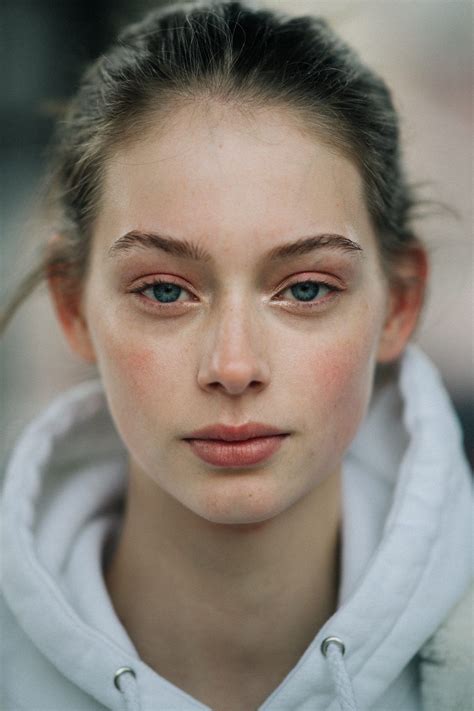 Lauren De Graaf New York City Via Le 21ème Face Photography