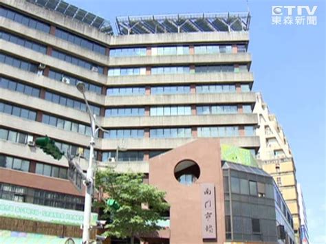 新建的市場就在我家附近。 msc, trad.新建的市场就在我家附近。 msc, simp. xīn jiàn de shìchǎng jiù zài wǒ jiā fùjìn. 才花上億整修106年要拆 南門市場：大樓剩10年期限 | ETtoday地方新聞 | ETtoday 新聞雲