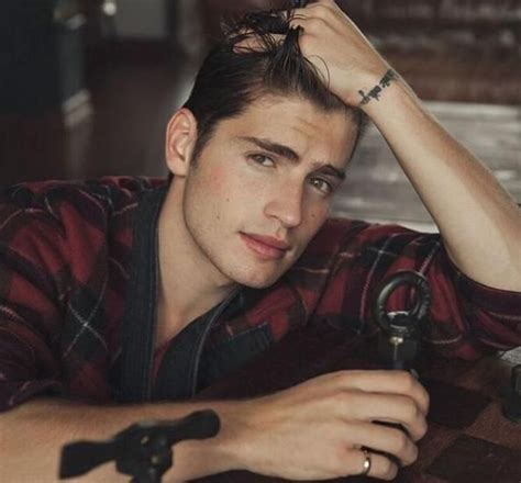 gregg sulkin interpretou mason greyback greggs mason greyback man photo