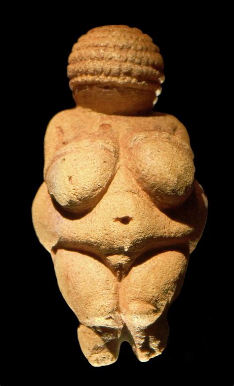 Check spelling or type a new query. Prehistoric art:Venus of Willendorf (24000-22000 B.C.)