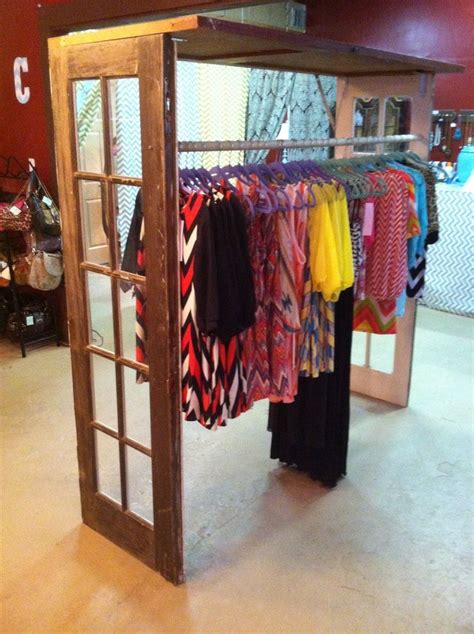 Shop from clothes racks, like the the folding rolling rack or the kid's clothes hanger, while discovering new home products and designs. 25+ unique Clothing displays ideas on Pinterest | Display ...