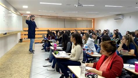 em santa catarina vestibular da ufsc é o único com questões de filosofia e sociologia