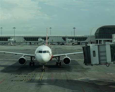 Relevant information for kuala lumpur — jakarta: Review of Air Asia flight from Kuala Lumpur to Senai in ...