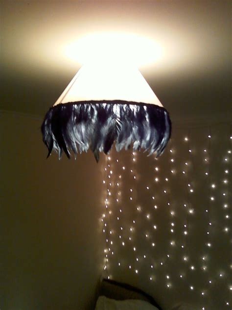 Bir de okulun yeni kızı violet var. Vintage Glam Feather Lampshade From Old Ceiling Shade ...