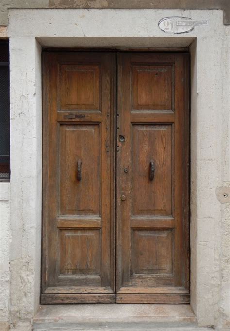 Wooden Door From Venice 17 Old Wood Doors Wooden Doors Door Gate