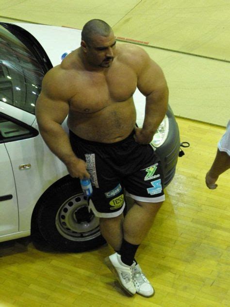 Strongman Ervin Katona Height 185 Cm 6 1 Weight 155 Kg 340