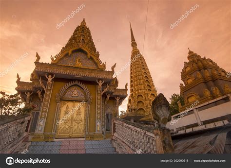 Cambodia Battambang Wat Phnom Sampeau Stock Editorial Photo © Urf