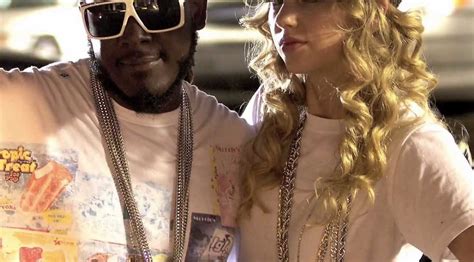 Taylor Swift And T Pain Perform Thug Story