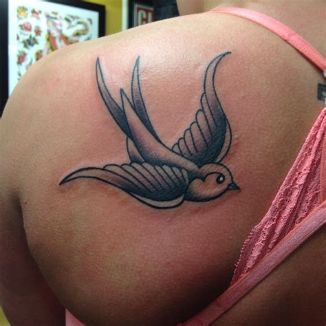 30 Astonishing Sparrow Tattoo Designs Tats N Rings