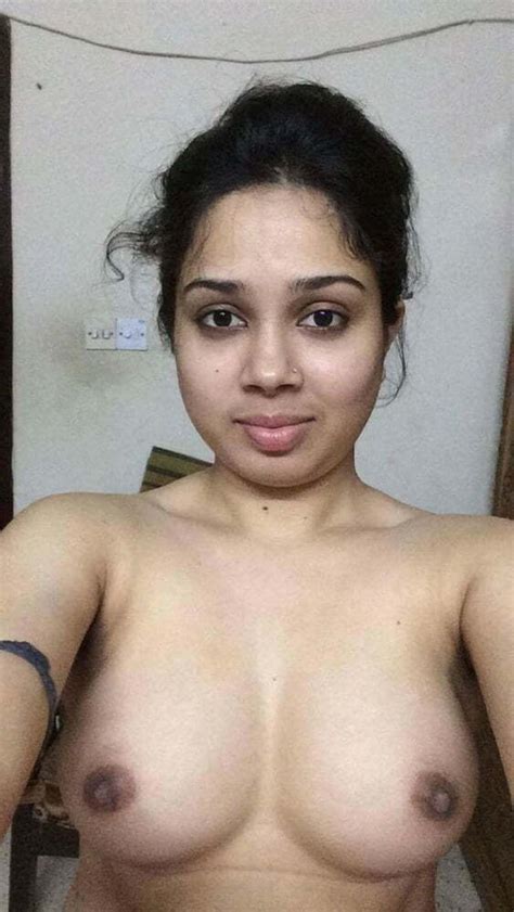 Pooja Indian Desi Hairy Wife Nude Selfie