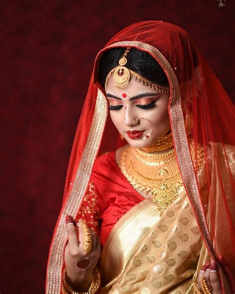 Pin By Ankur Saha On My Wish List Indian Wedding Photography Indian Bridal Photos Indian