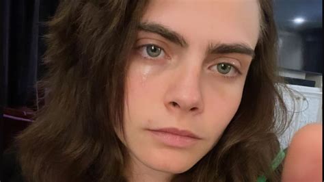 Cara Delevingne Cara Delevingne Speaks Out About Her Sexuality Glamour Uk Juanita Rawlings