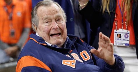 George Bush Sr 41st Us President Dies At The Age Of 94 Meaww