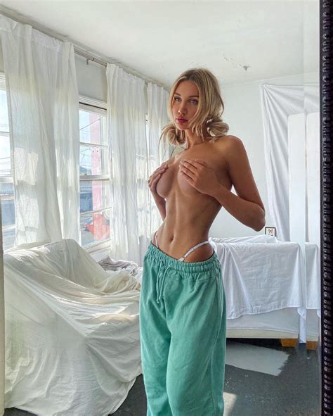 Gabrielle Epstein Nude In Leaked Collection Photos Videos