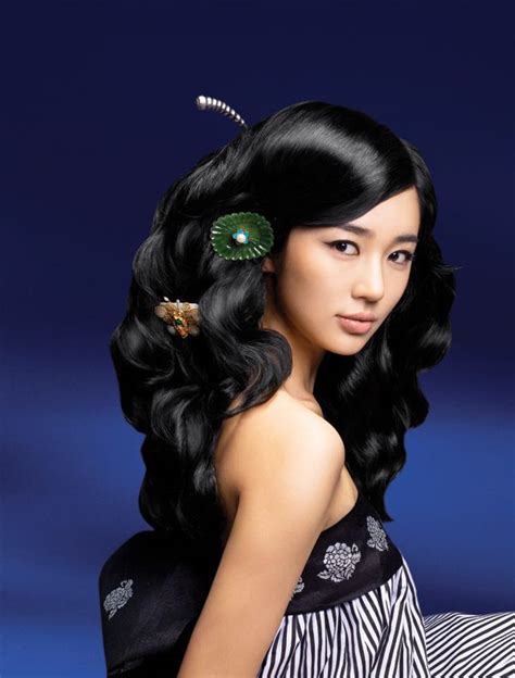 Reinterpretation Of Traditional Korean Hairdo