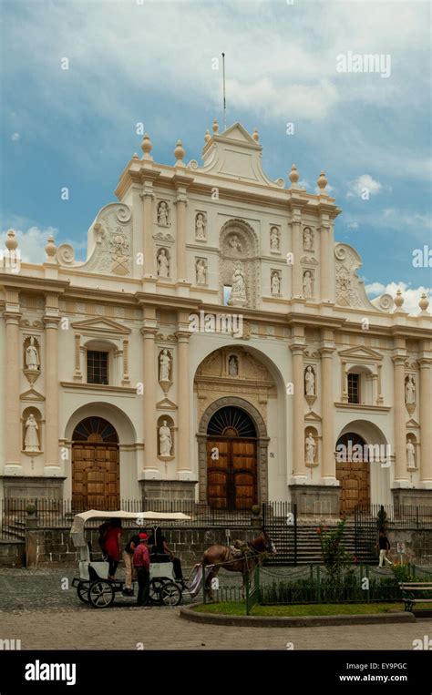 catedral antigua guatemala fotografías e imágenes de alta resolución alamy