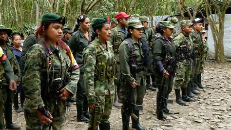 Expectativa por cacería del jefe guerrillero. Disidencias de FARC expanden su empresa criminal desde ...