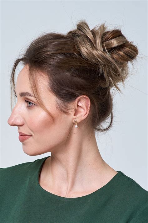 Unique How To Put Messy Bun Hairstyles For Short Hair Stunning And