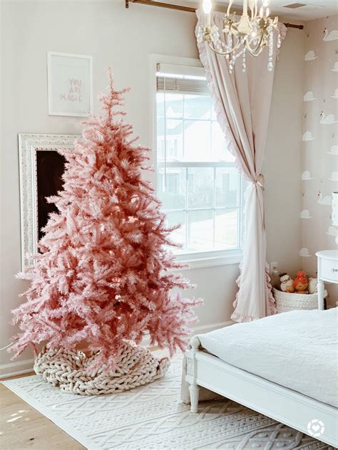 20 Small Pink Christmas Trees Decoomo