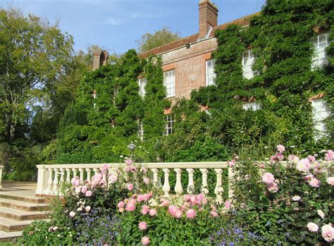 Home Pashley Manor Gardens