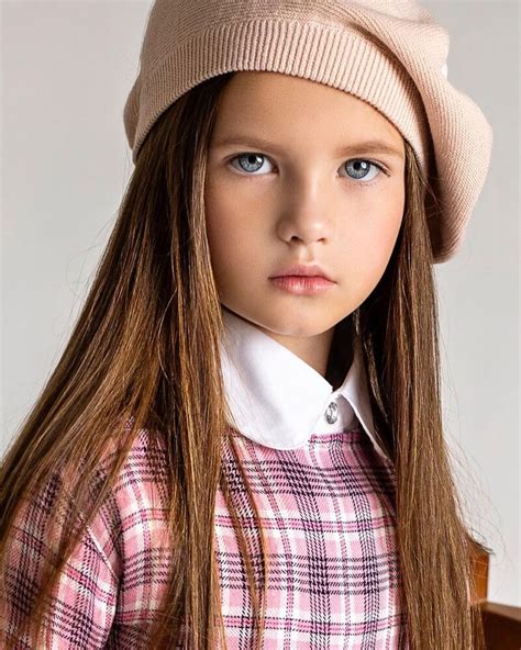 Bambini Stars Bambinimagazine ⭐️⭐️⭐️ In 2020 Girl Model Fashion