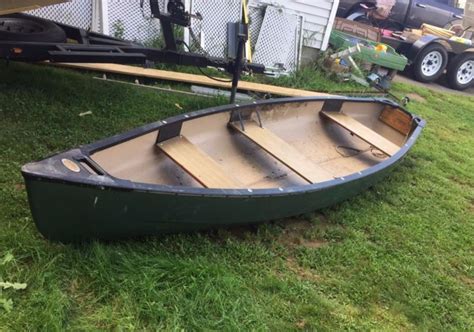 Old Town Discovery Sport Canoe 13 Square Stern Very Wide And Stable