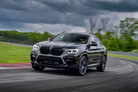 Get all details of bmw x3 colour options. 2020 BMW X4 M looks imposing in Sophisto Grey color