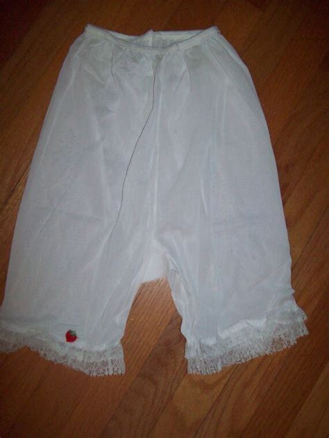 Vintage 60s White Ruffled Leg Long Panties With Strawberry Etsy