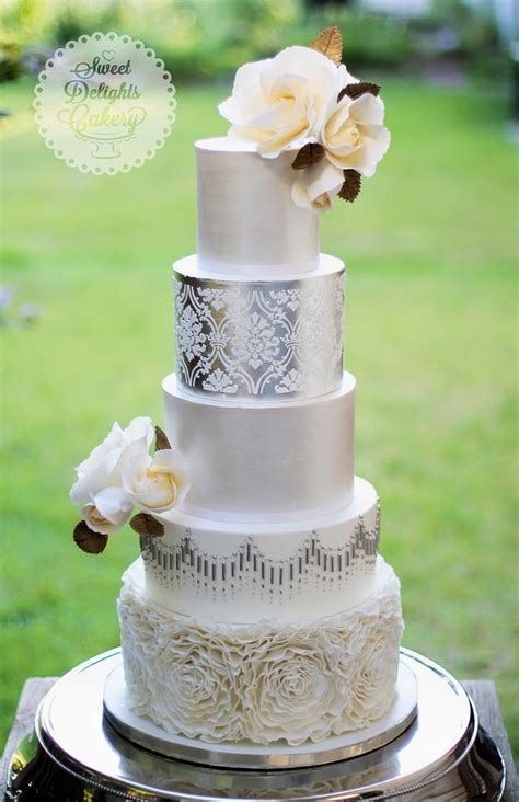 Classic Modern Silverpearl Wedding Cake Decorated Cake Cakesdecor