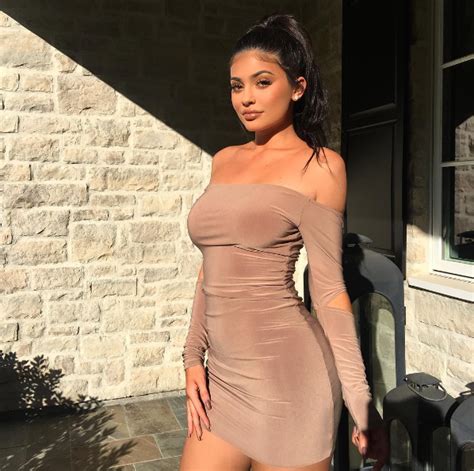 Kylie Jenner Puts Her Hot And Sexy Bikini Body On Display Photos Bodedolu Reports