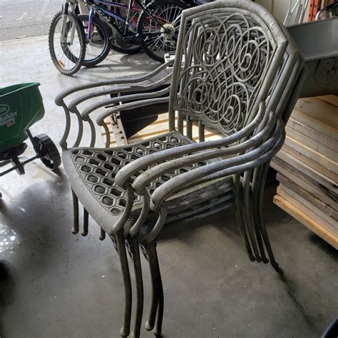 4 Metal Patio Chairs
