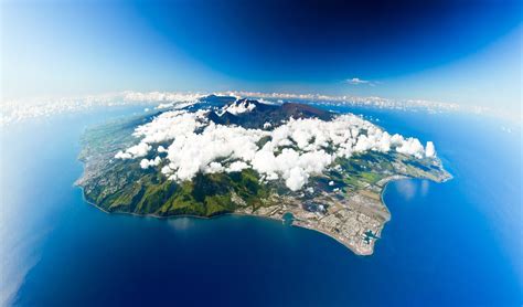 Ile De La Réunion Vue Du Ciel Océan Indien Reunion Travel Voyage