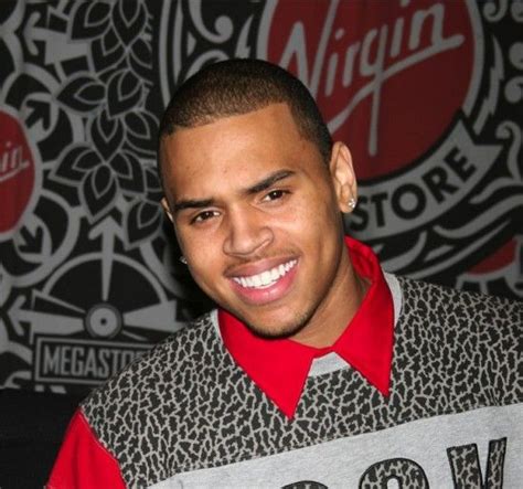 Maybe you would like to learn more about one of these? Chris Brown | Fotos de chris brown, Chris brown, Fotos