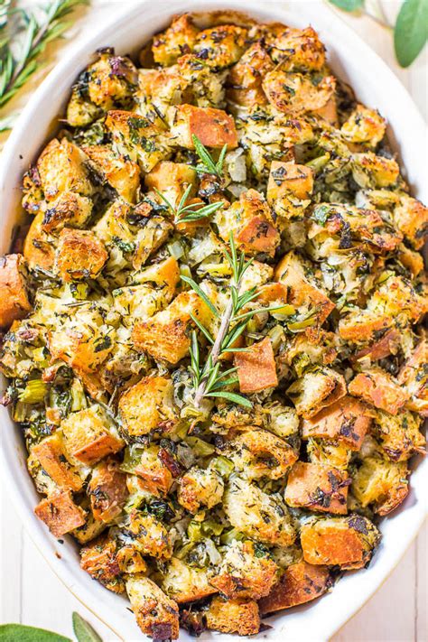 It's flavored with bits of ham and dry sherry. Classic Traditional Thanksgiving Stuffing - Averie Cooks