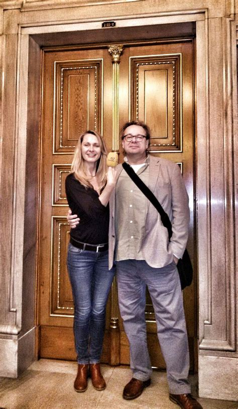 Zato v autě mám rádio puštěné pořád, ale v noci nejezdím. Byli jsme se podívat v zákulisí... - Jana Knížková ...