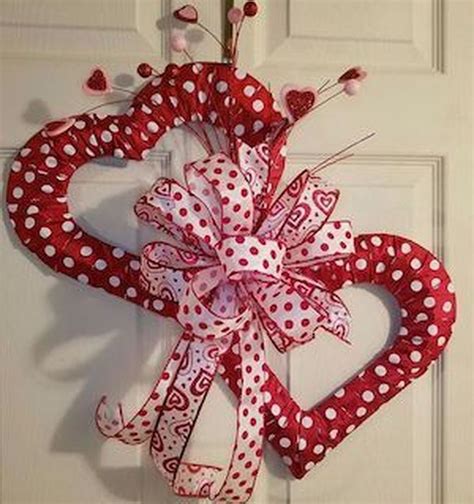 20 Creative Diy Valentines Day Crafts Ideas Trenduhome Diy Valentines Day Wreath Diy
