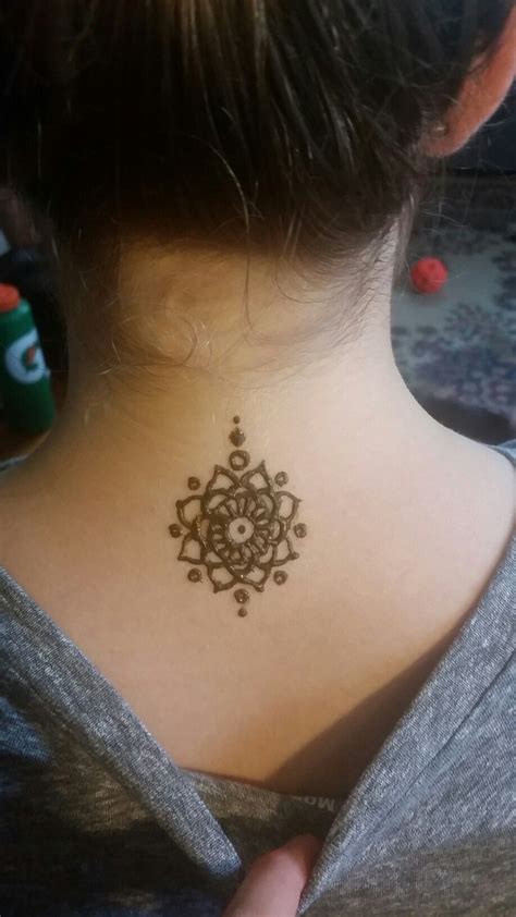 Cute look small is beautiful but small tattoos are often some of the most easy tattoo designs. Simple neck henna (With images) | Small henna tattoos, Simple henna tattoo, Henna tattoo