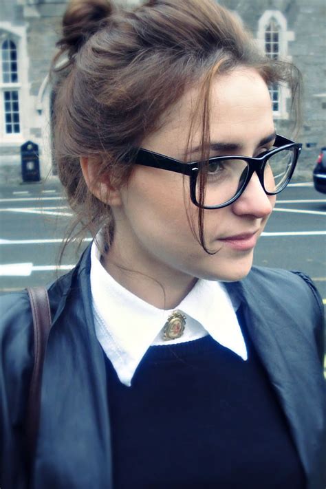 5 Signs You Re Wearing The Wrong Glasses For Your Face Fashion Central