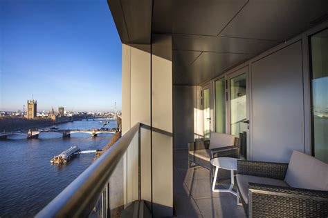 One Bedroom Suite With River View And Balcony Park Plaza London Riverbank