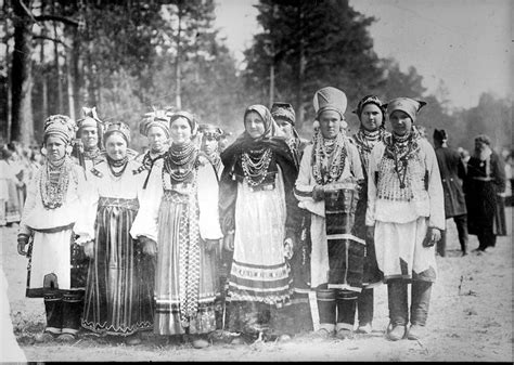 Group Of Russian Peasant Women In Traditional Costumes 19th Century Photo Of Old Russia Фото