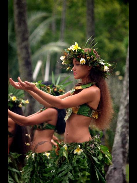 Vahine Hawaiian Dancers Hawaiian Girls Polynesian Dance