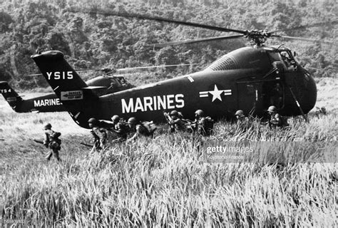 Guerre Du Vietnam 1965 Vietnam 16 Avril Débarquement De Flickr